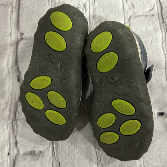 Clarks Sandals Little Boys Size 7.5 - Picture 4 of 5